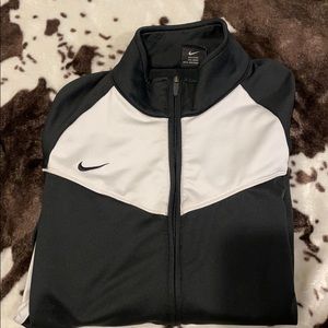 Nike warm up